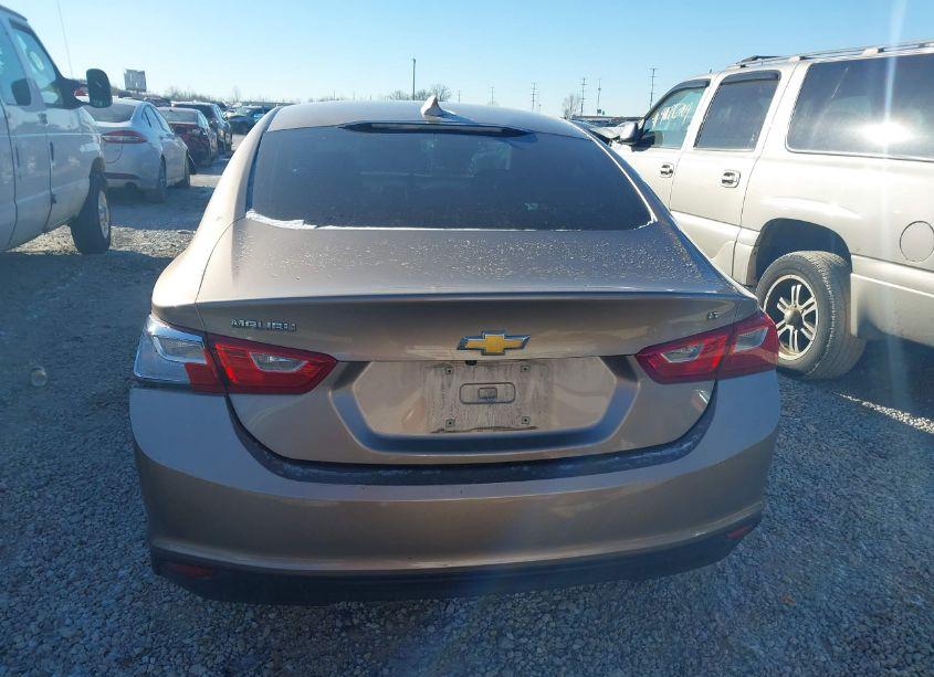 Photo 16 of 2018 Chevrolet Malibu LT (VIN 1G1ZD5ST0JF225851)