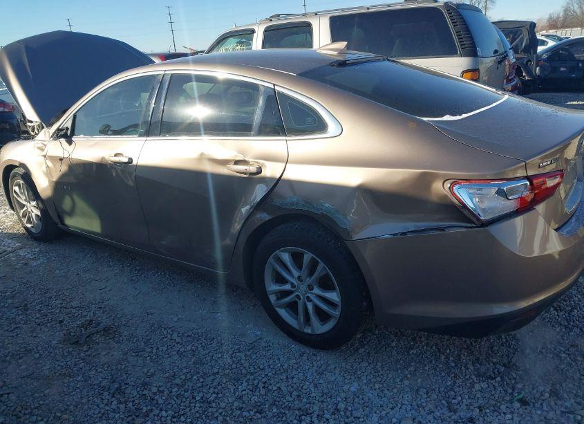 Photo 6 of 2018 Chevrolet Malibu LT (VIN 1G1ZD5ST0JF225851)