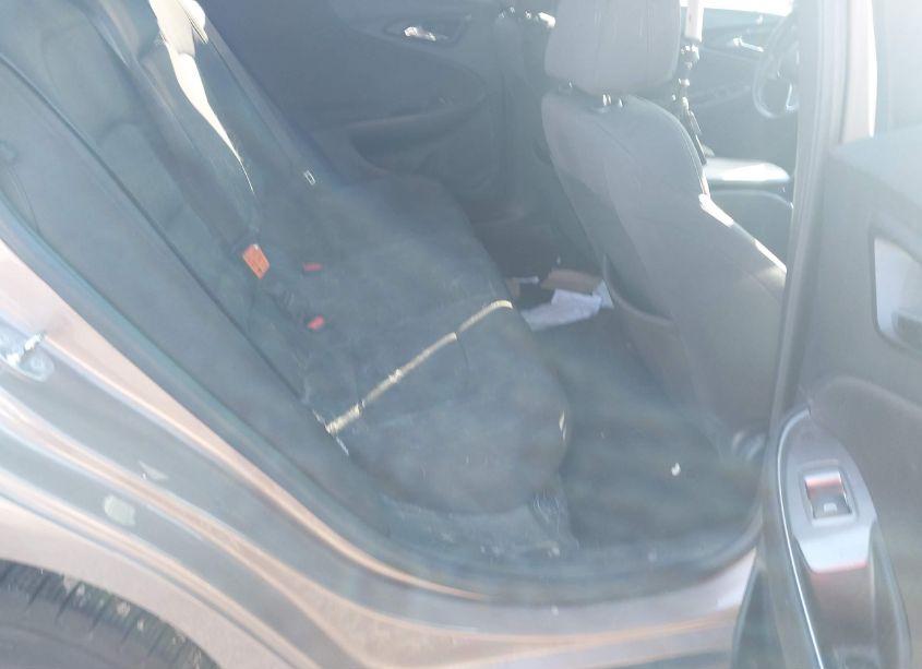 Photo 8 of 2018 Chevrolet Malibu LT (VIN 1G1ZD5ST0JF225851)