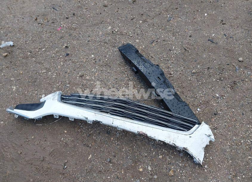 Photo 12 of 2018 Chevrolet Malibu LT (VIN 1G1ZD5ST0JF245789)