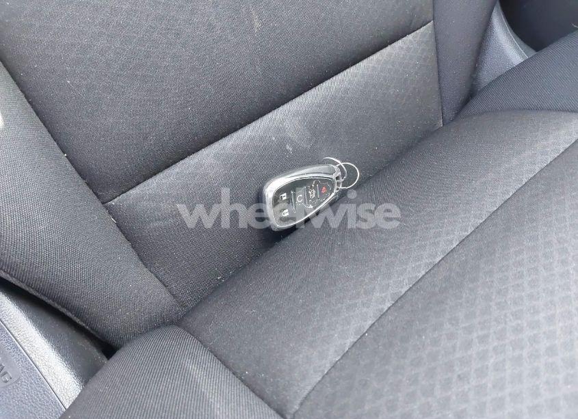 Photo 11 of 2018 Chevrolet Malibu LT (VIN 1G1ZD5ST0JF246781)