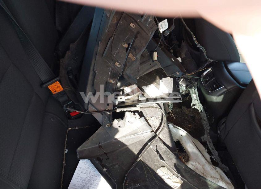 Photo 8 of 2018 Chevrolet Malibu LT (VIN 1G1ZD5ST0JF246781)