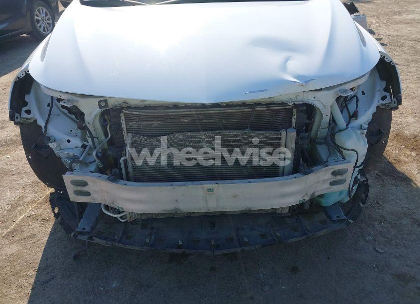 Photo 6 of 2018 Chevrolet Malibu LT (VIN 1G1ZD5ST0JF253410)