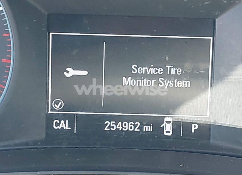 Photo 15 of 2018 Chevrolet Malibu LT (VIN 1G1ZD5ST0JF255108)