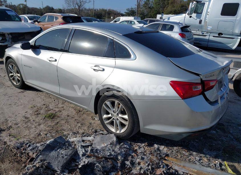 Photo 3 of 2018 Chevrolet Malibu LT (VIN 1G1ZD5ST0JF268215)