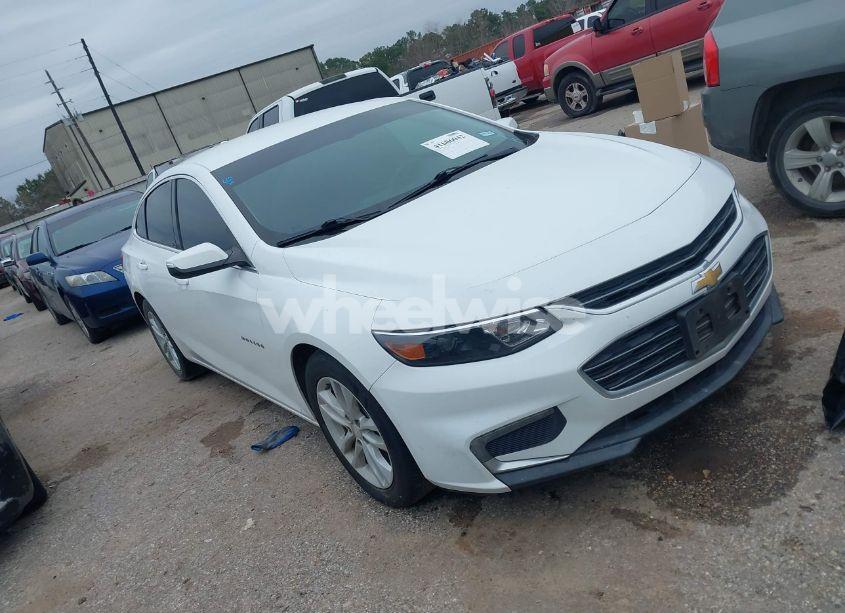 2018 Chevrolet Malibu LT (VIN 1G1ZD5ST0JF274581) main photo