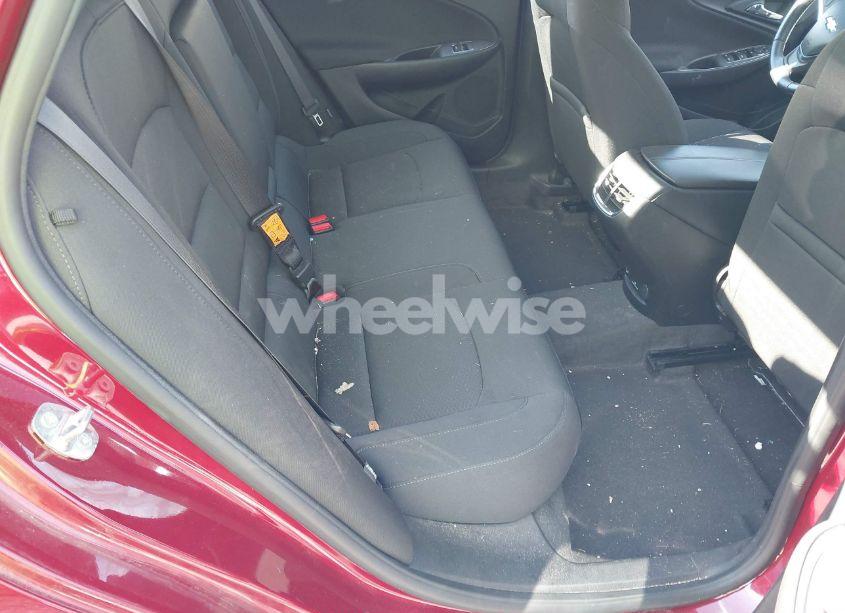 Photo 8 of 2018 Chevrolet Malibu LT (VIN 1G1ZD5ST0JF279120)