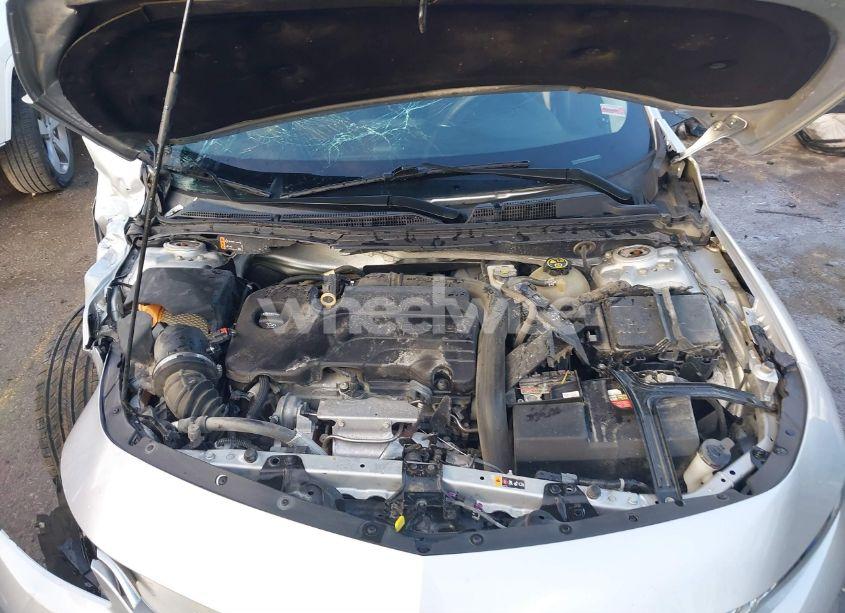 Photo 10 of 2018 Chevrolet Malibu LT (VIN 1G1ZD5ST0JF280137)