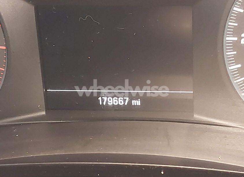 Photo 7 of 2018 Chevrolet Malibu LT (VIN 1G1ZD5ST0JF280137)