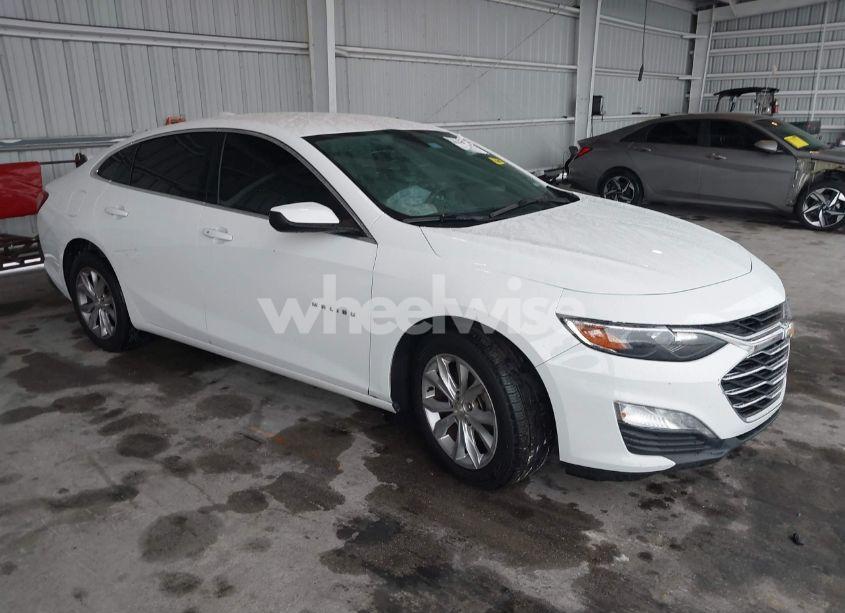 2019 Chevrolet Malibu LT (VIN 1G1ZD5ST0KF105517) main photo