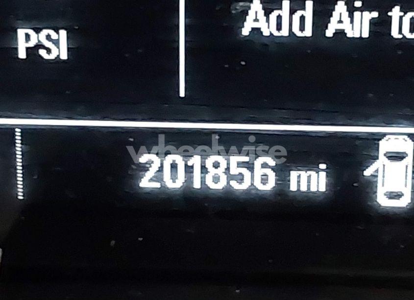 Photo 15 of 2019 Chevrolet Malibu LT (VIN 1G1ZD5ST0KF105517)