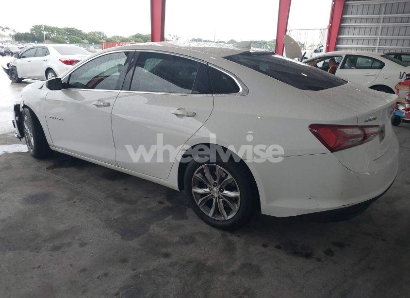 Photo 3 of 2019 Chevrolet Malibu LT (VIN 1G1ZD5ST0KF105517)