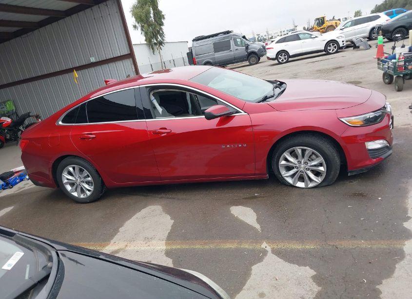 Photo 13 of 2019 Chevrolet Malibu LT (VIN 1G1ZD5ST0KF116744)