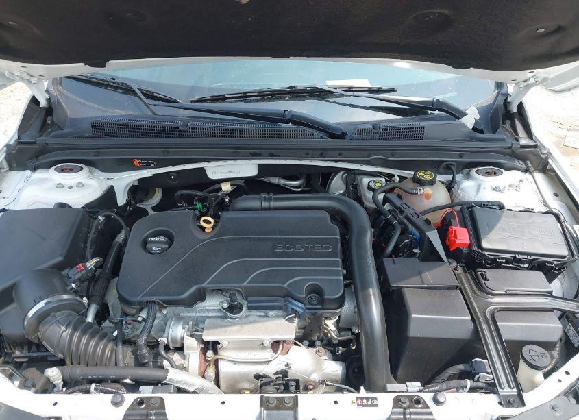 Photo 10 of 2019 Chevrolet Malibu LT (VIN 1G1ZD5ST0KF126061)
