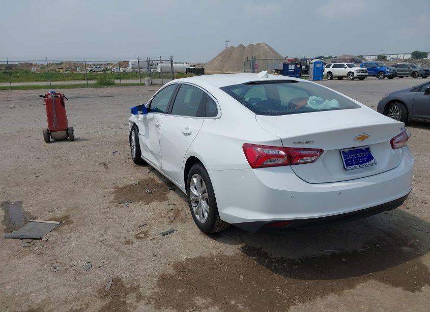 Photo 3 of 2019 Chevrolet Malibu LT (VIN 1G1ZD5ST0KF126061)