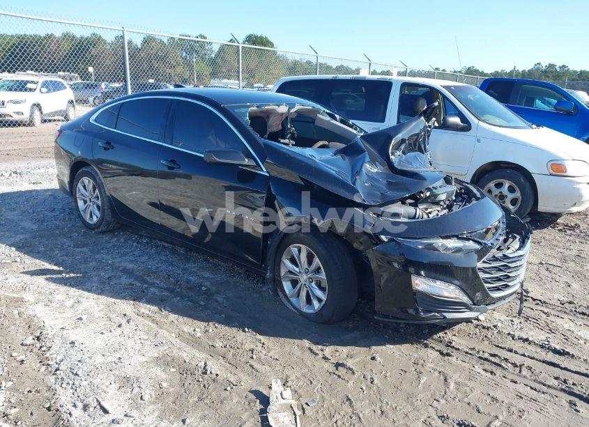 2019 Chevrolet Malibu LT (VIN 1G1ZD5ST0KF131048) main photo