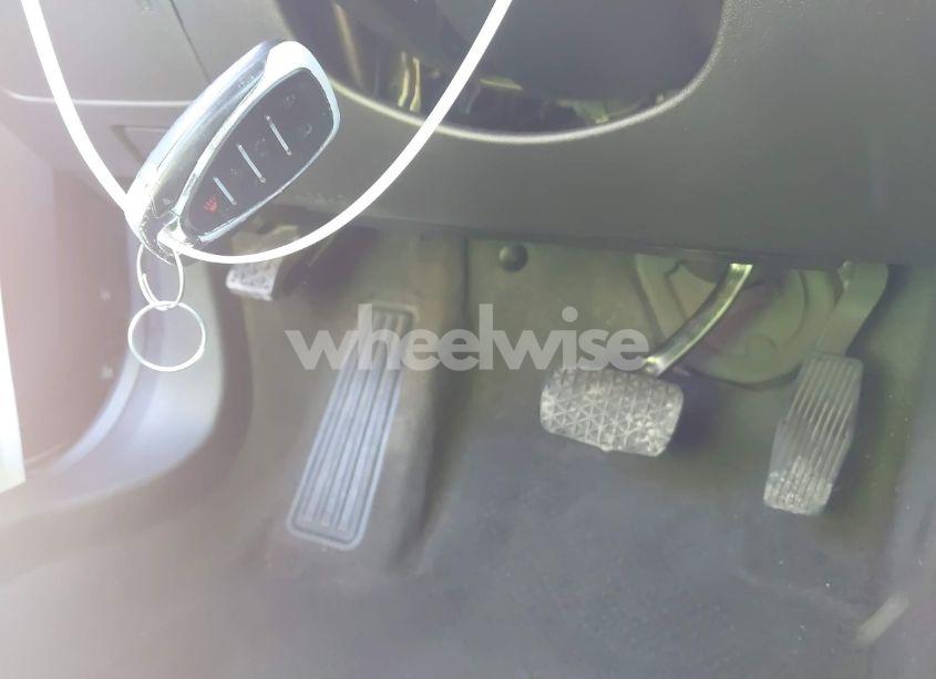 Photo 11 of 2019 Chevrolet Malibu LT (VIN 1G1ZD5ST0KF139084)