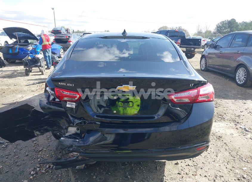 Photo 16 of 2019 Chevrolet Malibu LT (VIN 1G1ZD5ST0KF139084)