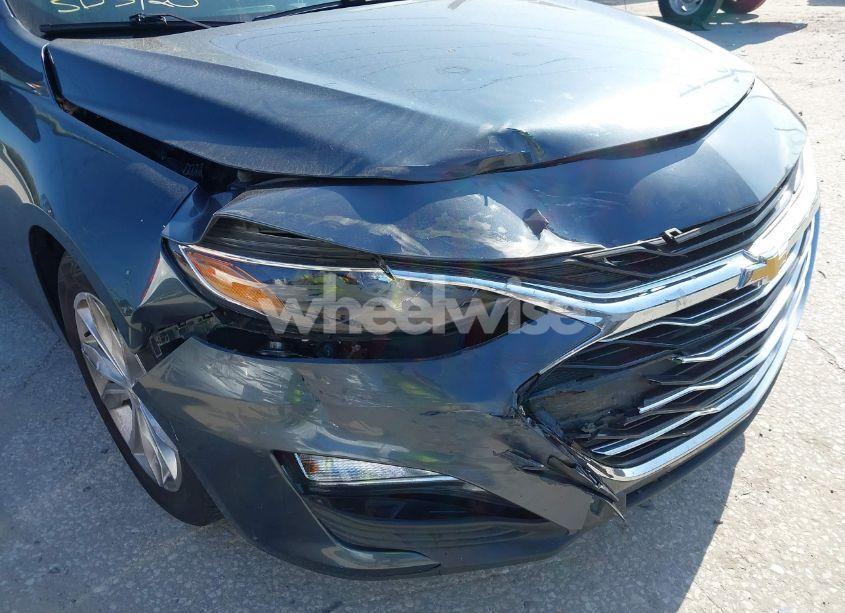 Photo 6 of 2019 Chevrolet Malibu LT (VIN 1G1ZD5ST0KF140137)