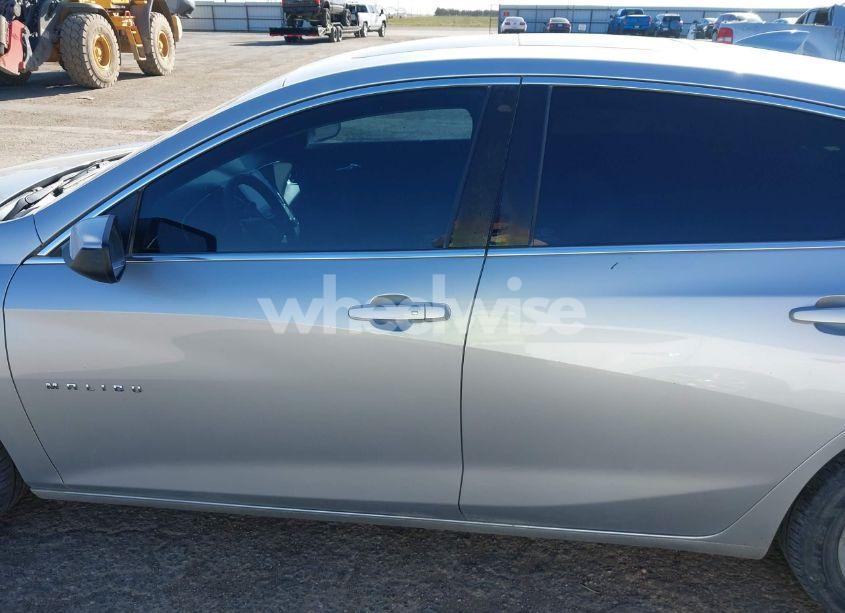 Photo 14 of 2019 Chevrolet Malibu LT (VIN 1G1ZD5ST0KF173011)