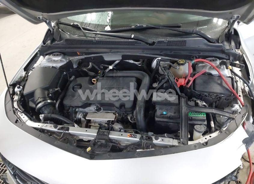 Photo 10 of 2020 Chevrolet Malibu FWD LT (VIN 1G1ZD5ST0LF000980)