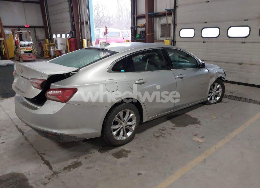 Photo 4 of 2020 Chevrolet Malibu FWD LT (VIN 1G1ZD5ST0LF000980)