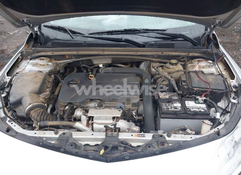 Photo 10 of 2020 Chevrolet Malibu FWD LT (VIN 1G1ZD5ST0LF001255)