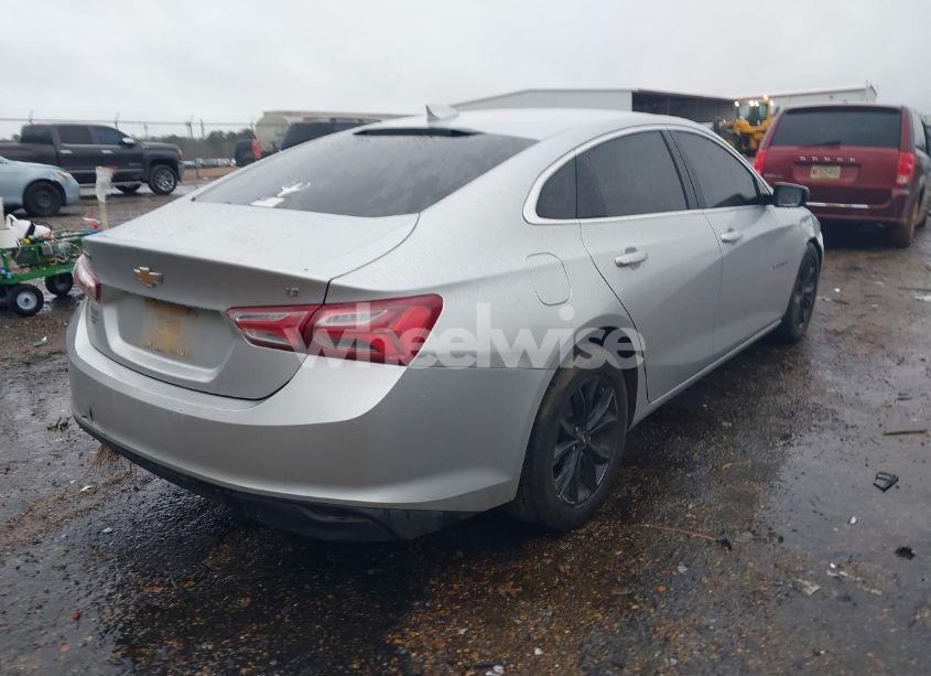 Photo 4 of 2020 Chevrolet Malibu FWD LT (VIN 1G1ZD5ST0LF001255)