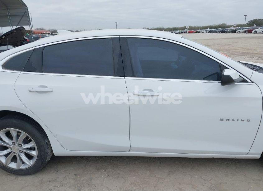Photo 13 of 2020 Chevrolet Malibu FWD LT (VIN 1G1ZD5ST0LF005290)