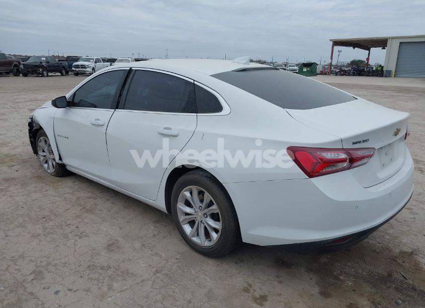 Photo 3 of 2020 Chevrolet Malibu FWD LT (VIN 1G1ZD5ST0LF005290)