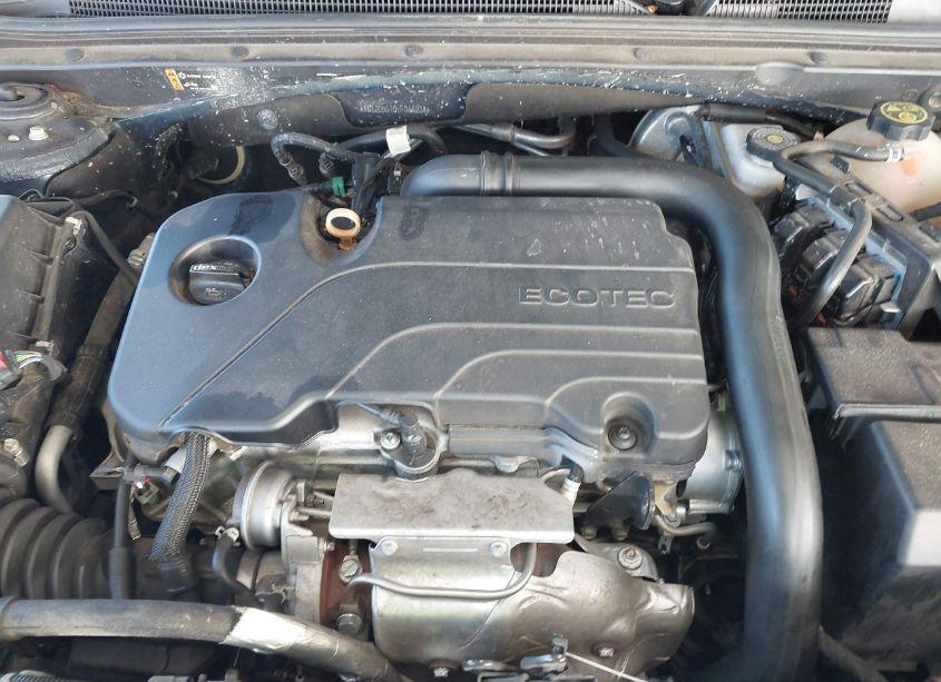 Photo 10 of 2020 Chevrolet Malibu FWD LT (VIN 1G1ZD5ST0LF016208)