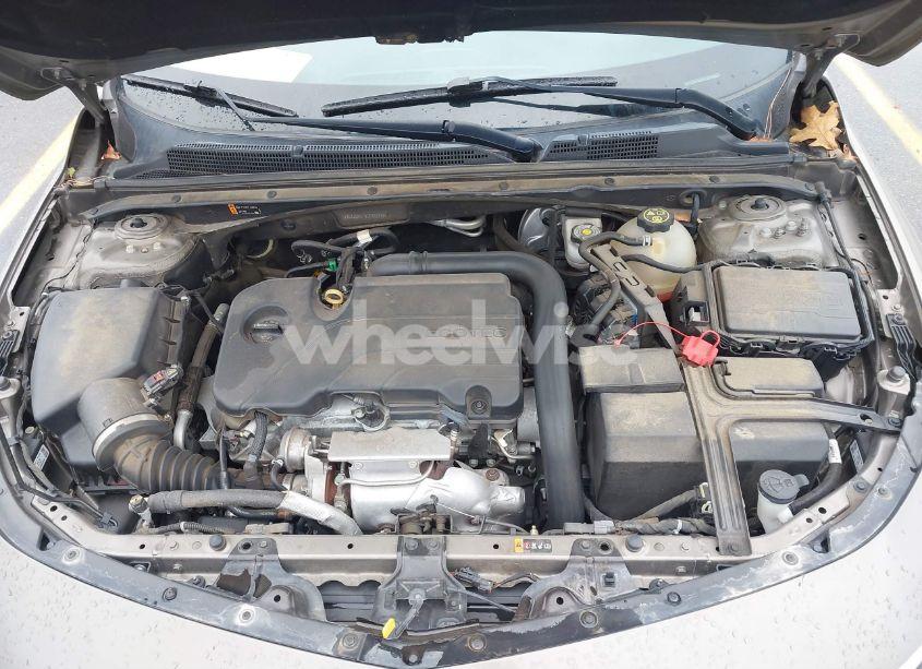 Photo 10 of 2020 Chevrolet Malibu FWD LT (VIN 1G1ZD5ST0LF022316)