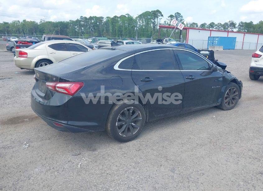 Photo 4 of 2020 Chevrolet Malibu FWD LT (VIN 1G1ZD5ST0LF026155)