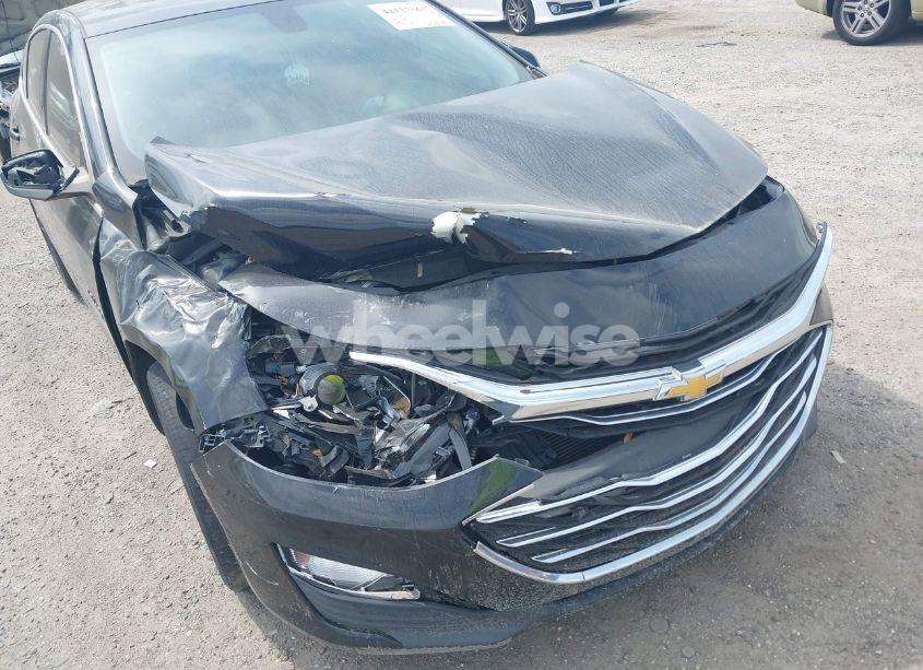 Photo 6 of 2020 Chevrolet Malibu FWD LT (VIN 1G1ZD5ST0LF026155)