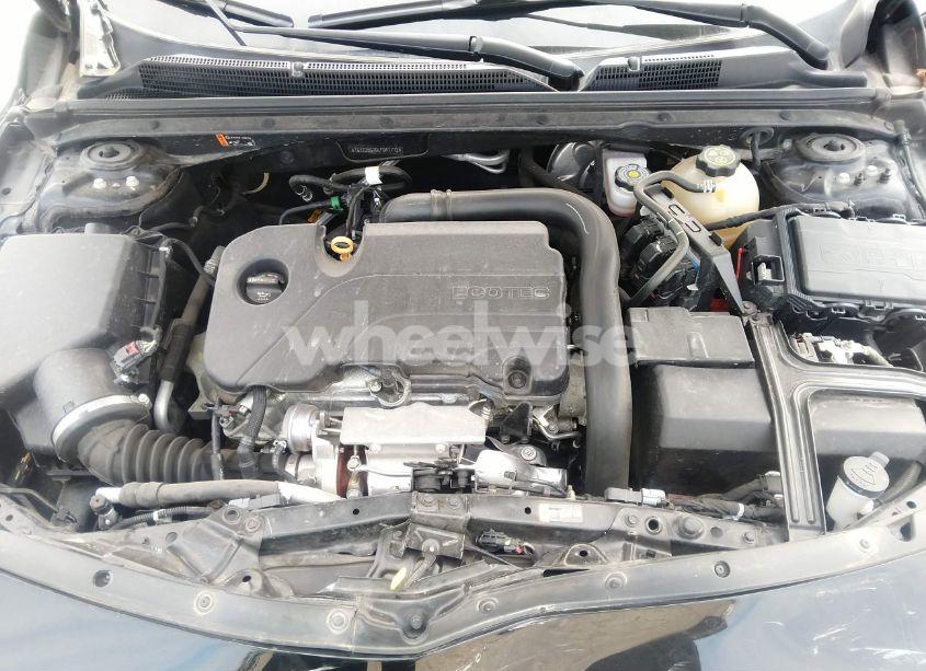 Photo 10 of 2020 Chevrolet Malibu FWD LT (VIN 1G1ZD5ST0LF041772)