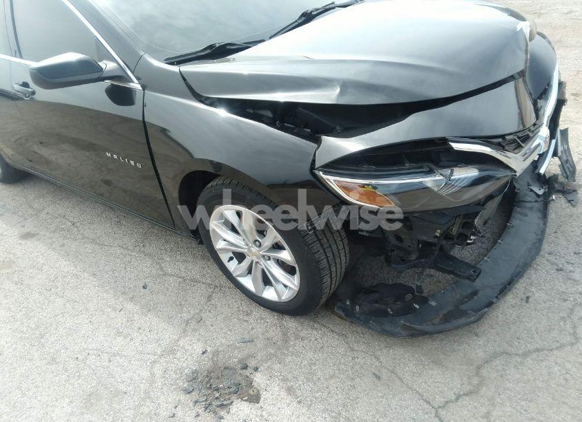 Photo 12 of 2020 Chevrolet Malibu FWD LT (VIN 1G1ZD5ST0LF041772)
