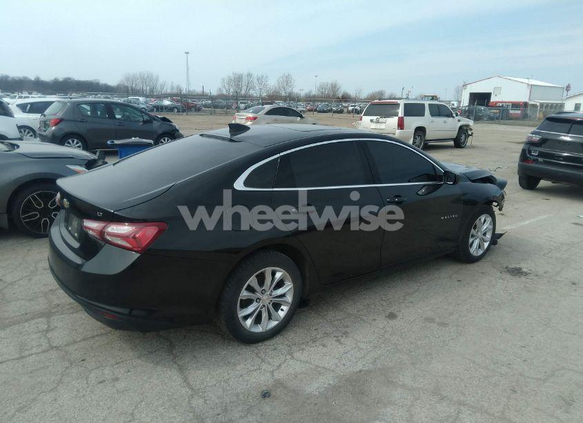 Photo 4 of 2020 Chevrolet Malibu FWD LT (VIN 1G1ZD5ST0LF041772)