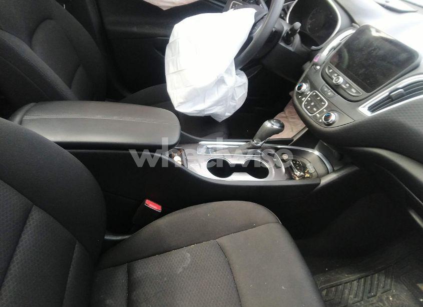 Photo 5 of 2020 Chevrolet Malibu FWD LT (VIN 1G1ZD5ST0LF041772)