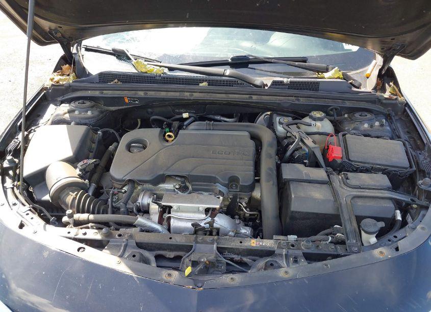 Photo 10 of 2020 Chevrolet Malibu FWD LT (VIN 1G1ZD5ST0LF051654)