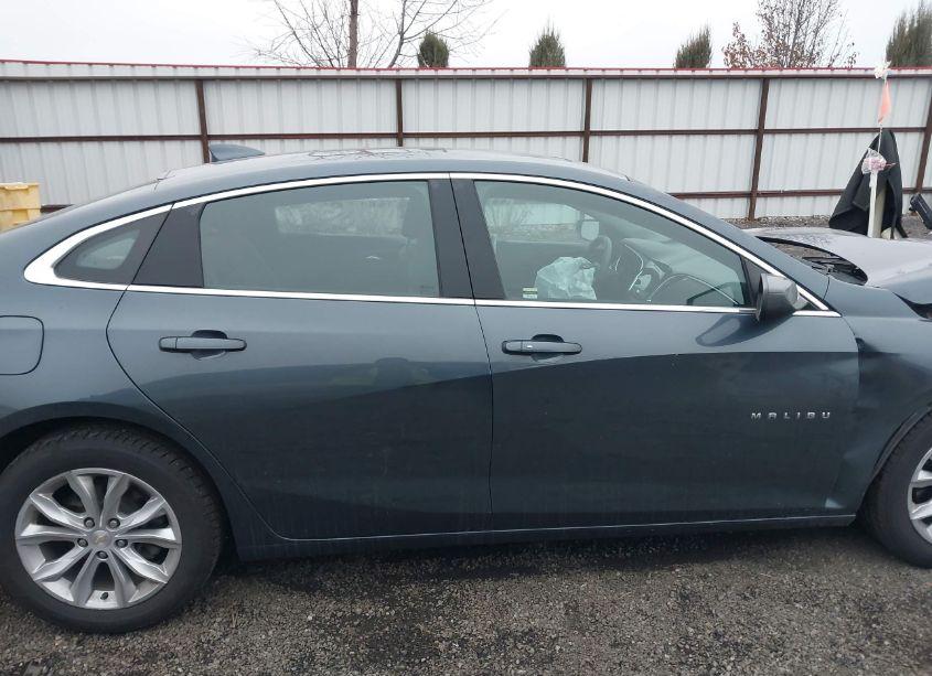 Photo 13 of 2020 Chevrolet Malibu FWD LT (VIN 1G1ZD5ST0LF067899)