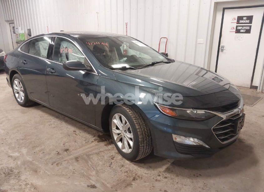 2020 Chevrolet Malibu FWD LT (VIN 1G1ZD5ST0LF079129) main photo