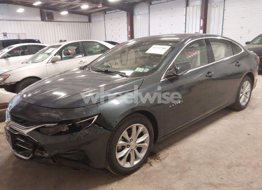 Photo 2 of 2020 Chevrolet Malibu FWD LT (VIN 1G1ZD5ST0LF079129)