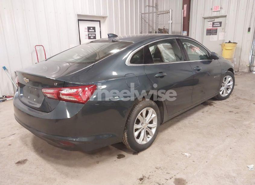 Photo 4 of 2020 Chevrolet Malibu FWD LT (VIN 1G1ZD5ST0LF079129)