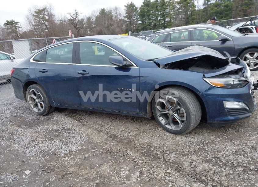 Photo 12 of 2020 Chevrolet Malibu FWD LT (VIN 1G1ZD5ST0LF083861)
