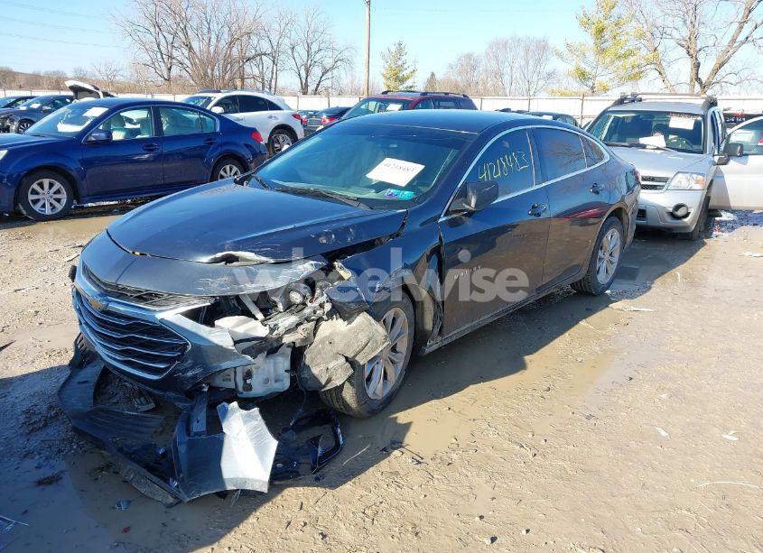 Photo 2 of 2020 Chevrolet Malibu FWD LT (VIN 1G1ZD5ST0LF095637)