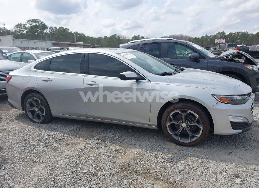 Photo 13 of 2020 Chevrolet Malibu FWD LT (VIN 1G1ZD5ST0LF102683)