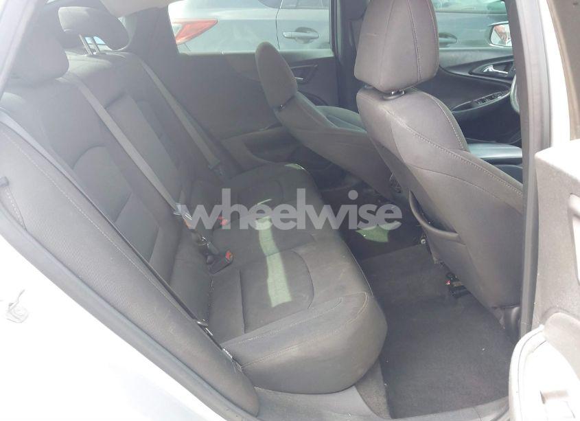 Photo 8 of 2020 Chevrolet Malibu FWD LT (VIN 1G1ZD5ST0LF102683)