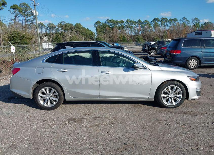 Photo 13 of 2020 Chevrolet Malibu FWD LT (VIN 1G1ZD5ST0LF107107)