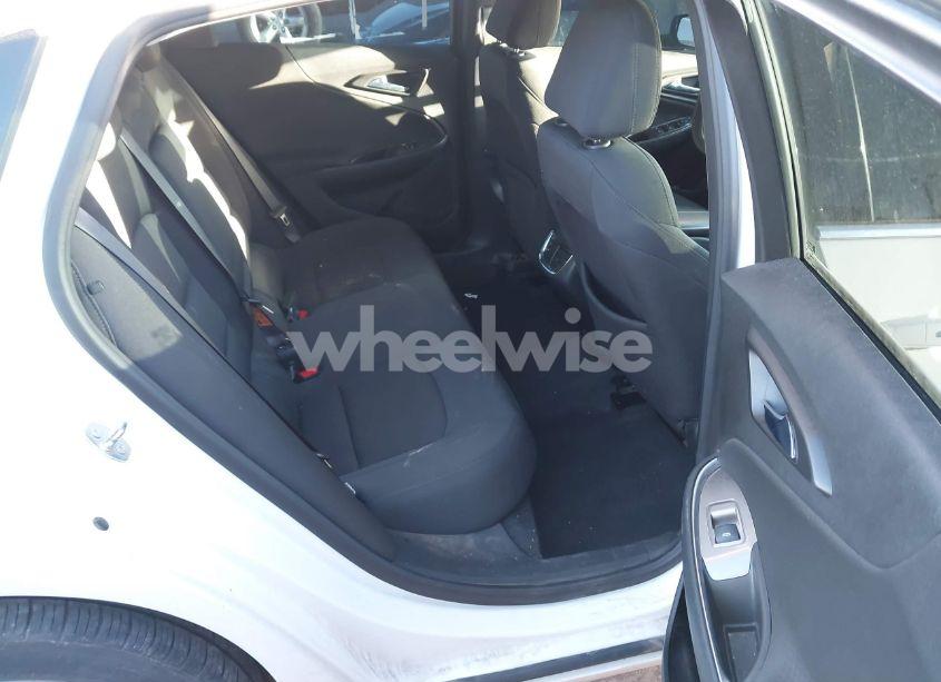 Photo 8 of 2021 Chevrolet Malibu FWD LT (VIN 1G1ZD5ST0MF006229)