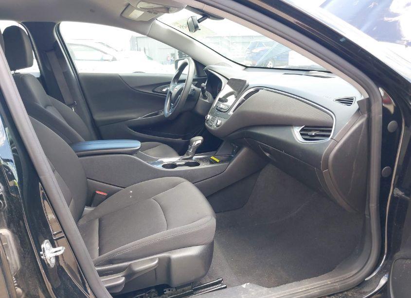 Photo 5 of 2021 Chevrolet Malibu FWD LT (VIN 1G1ZD5ST0MF008501)